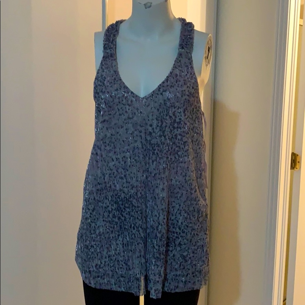Anthropologie sleeveless V neck Top w Shine